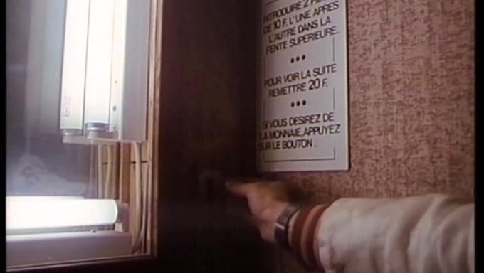 Erlebe Die Retro-Vibes Mit Diesem Klassischen Strapon