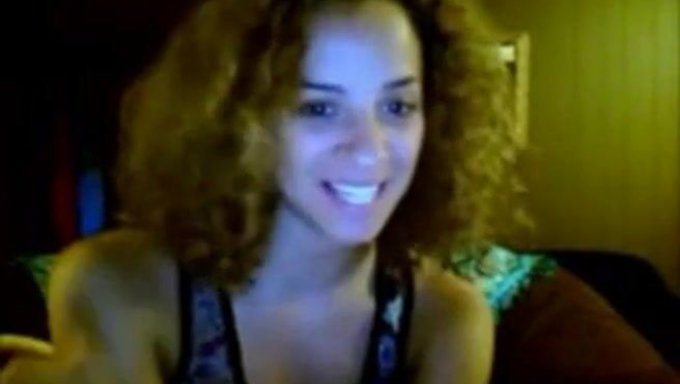 Ebony Stripperin Verführt Im Webcam Striptease