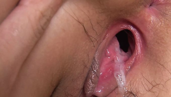 Aiko Endos Asiatischer Arsch Wird Vor Dem Creampie Gerimmt Und Gefingert