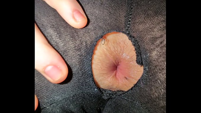 Ein Geheimes Loch Für Analsex, Ohne Dass Der Andere Es Weiß.