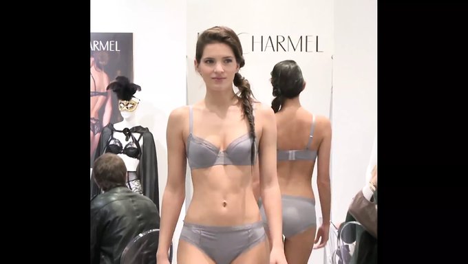Europäische Dessous-Models In Compilation Zum Wichsen