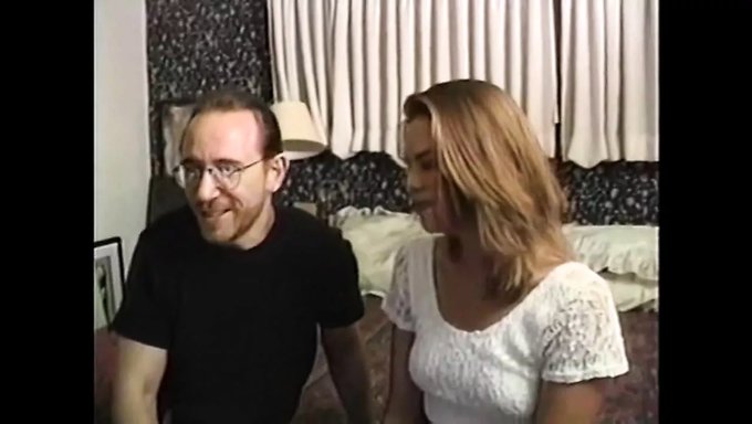 Neulinge Erkunden Schmutzigen Spaß Mit Amerikanischem Casting-Tape