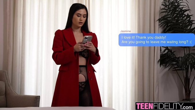 Vollbusige Teenagerin Jasmine Wilde Führt In Die Welt Des Escorts Ein
