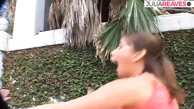 Arsch Und Cunnilingus Beim Brutalen Dreier