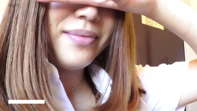 Japanische Studentin Nimmt Ihr Selbstgemachtes Video Im Wohnheim Auf