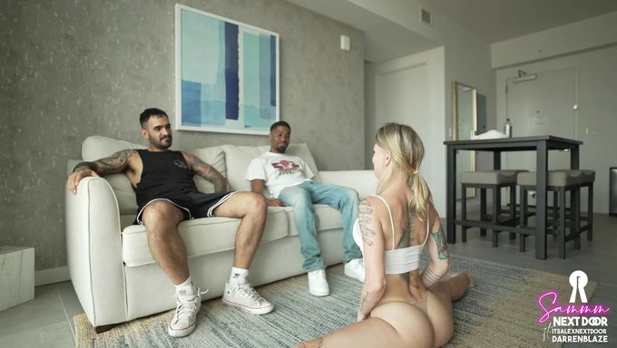 Die Ehefrau Erlebt Neue Lust, Während Sie Mit Dem Freund Ihres Mannes Hemmungslos Ihre Lust Erforscht.