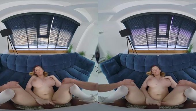 Orale Fähigkeiten Der Blonden Sexbombe In Der Virtuellen Realität