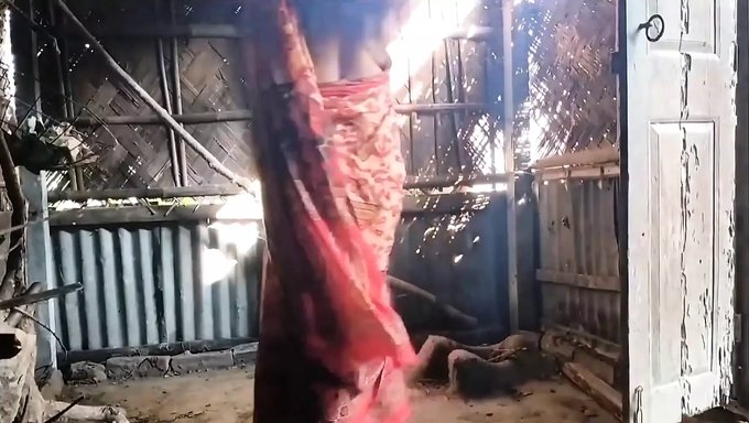 Indische Bhabhi Wird Von Hinten Gefickt Und Genießt Einen Großen Schwarzen Schwanz Im Palast