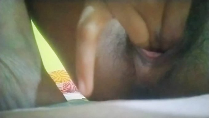 Deepthroat Und Fisting Action In Softcore Video
