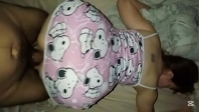 Latina-Schönheit Reitet Einen Dicken Schwanz Voller Lust.