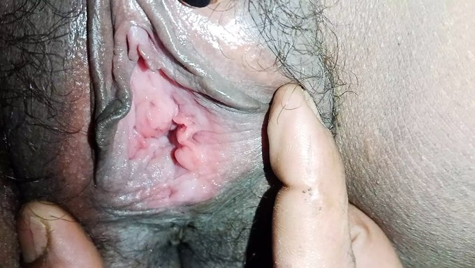 Nackenverletzung Führt Zu Intensiver Fingeraktion Und Cunnilingus