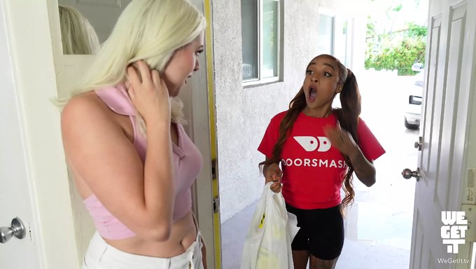 Gia Ohmy Hat Mit Mena Carlisle Gefrühstückt – Und Dann Wurde Es Richtig Wild.