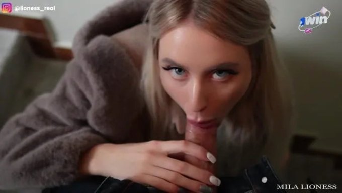 Unerwarteter Öffentlicher Sex: Wie Ich Sie Davon Überzeugt Habe, Sich Mir Für Eine Leidenschaftliche Begegnung Anzuschließen