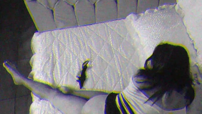 Junge Stieftochter Erlebt Einen Geilen Und Befriedigenden Orgasmus