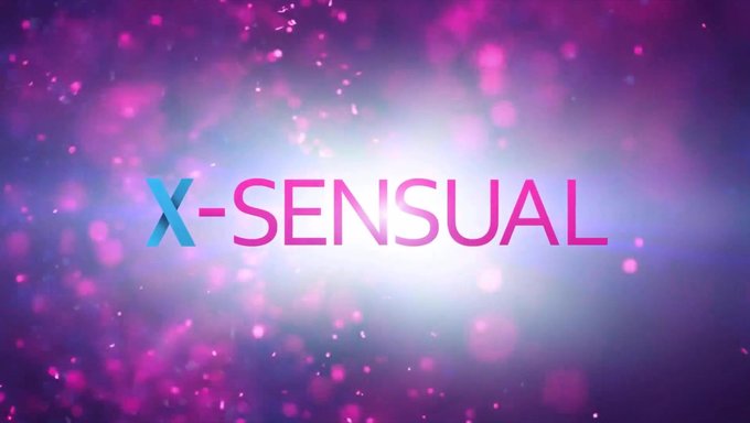 Schau Zu, Wie Milka Sich Nach Einer Heißen Dusche Dem Analen Vergnügen Hingibt