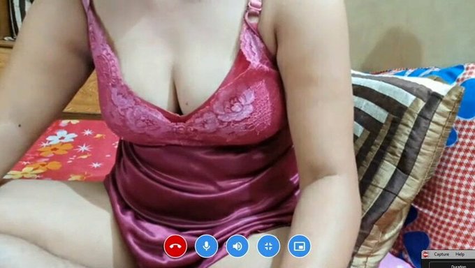 Verführerische Webcam-Show Der Indischen Tante