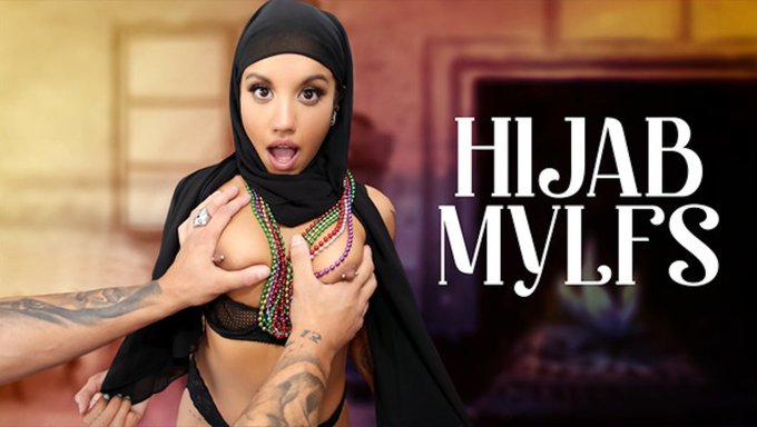 Atemberaubende Arabische Schönheit Nina Erlebt Wilden Mardi Gras Sex