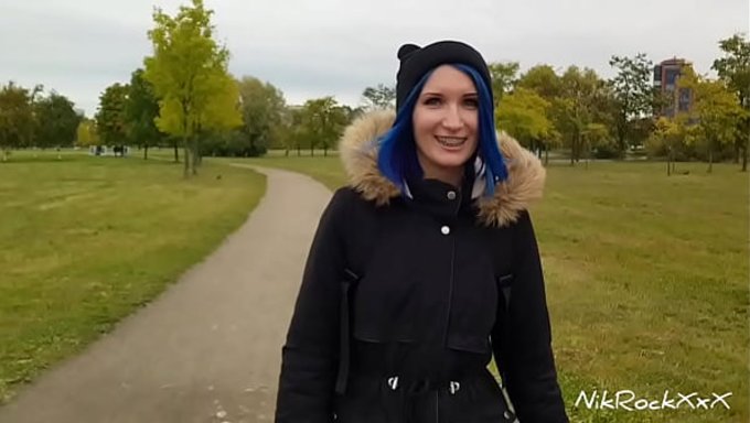 Ich Bringe Eine Schüchterne Straßensüße Ins Hotel Und Bringe Sie Zum Abspritzen.