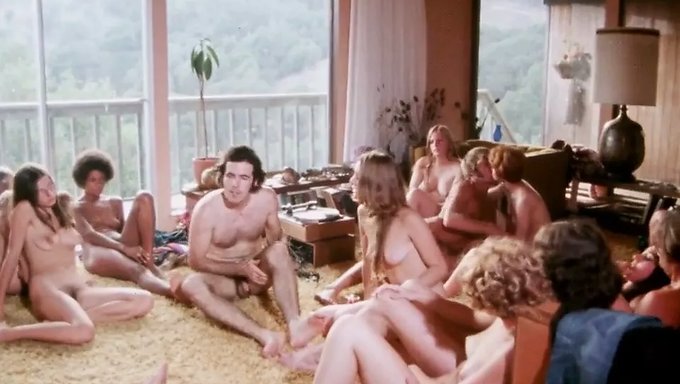 Vintage-Klassiker: Fremde Erkunden Intimität Im Jahr 1979