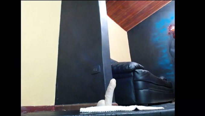 Kolumbianisches Webcam-Girl Zeigt Ihre Vorzüge